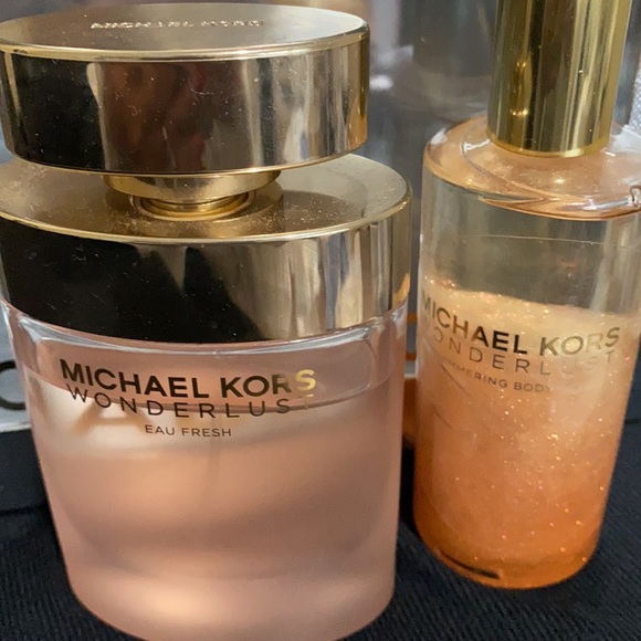 Sold out - Picture 2 of 4